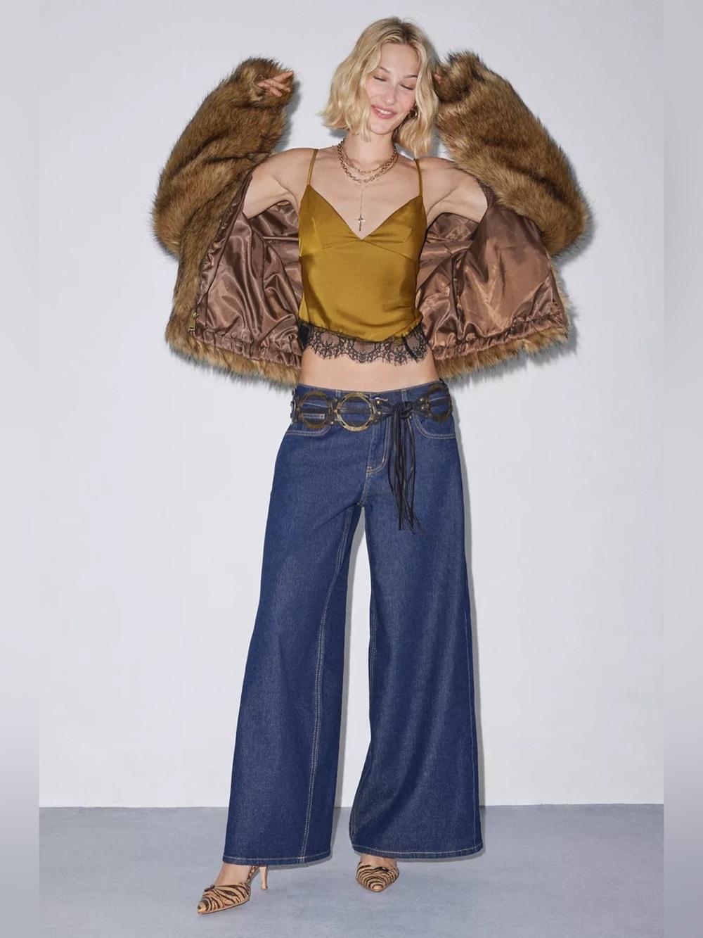 BDG Wide-Leg High-Rise Joey Jeans
